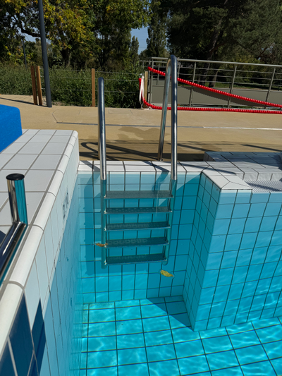 ECHELLE DE PISCINE INOX 5 MARCHES INOX 